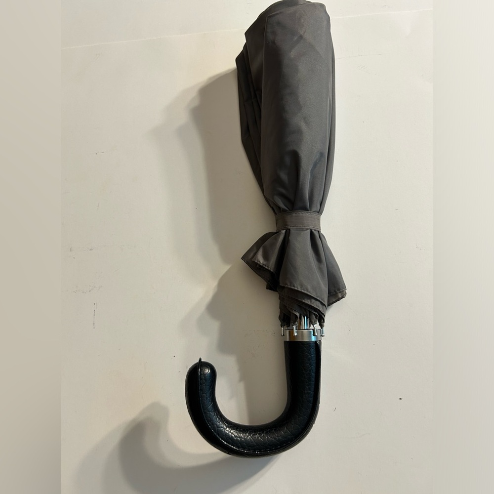 CHROMATIC GRAY WITH BLACK TEXTURE HANDLE RETRO UNISEX UMBRELLA